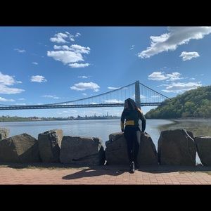 Meet your Posher, Abigail